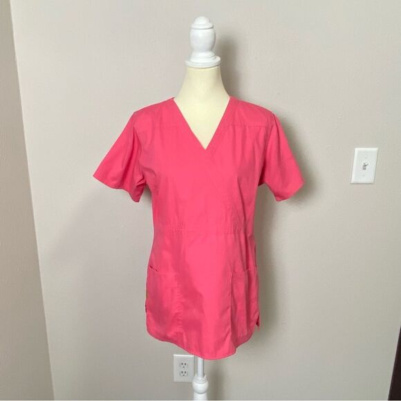 Carhartt Pink V-Neck Medical Scrub Top Women's Size Medium - Picture 10 of 15